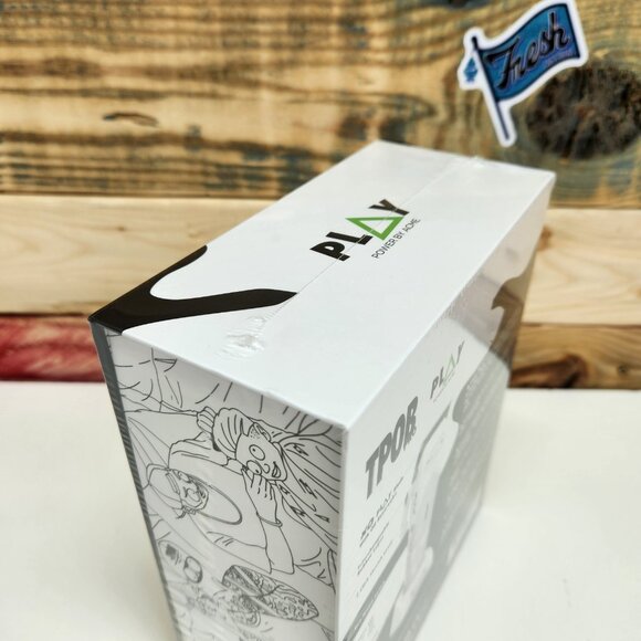 TPOB Play Clipper - WHITE OUT Edition - W CHARGING STAND NEW IN BOX SEALED - Picture 5 of 10